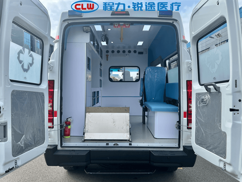 陽泉市程力&依維柯得意救護(hù)車新款：CL5049XJH6YS詳細(xì)參數(shù)及售后服務(wù)
