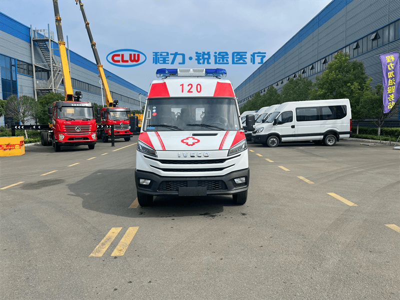 陽泉市程力&依維柯得意救護(hù)車新車—CL5049XJH6YS
